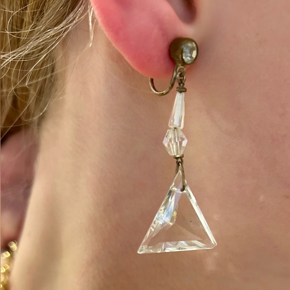 Vintage Light Catching Crystal Plastic Screw Back Faceted Drop Earrings, c.1980s